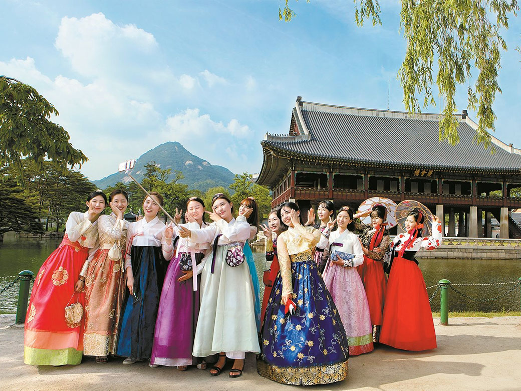 Người dân Hàn Quốc thay đổi cách nghỉ Hè - 1