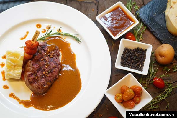 Phong vị ẩm thực độc đáo của miền Tây nước Mỹ