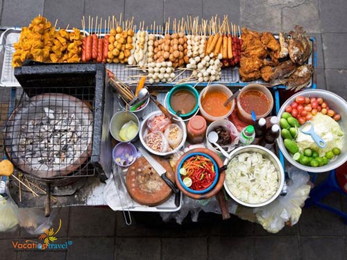 14 món bạn phải ăn khi đến Phượng Hoàng Cổ Trấn!