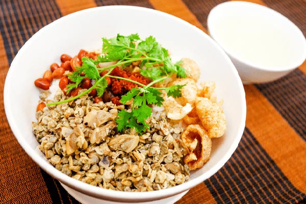 4 món đặc sản ở Huế