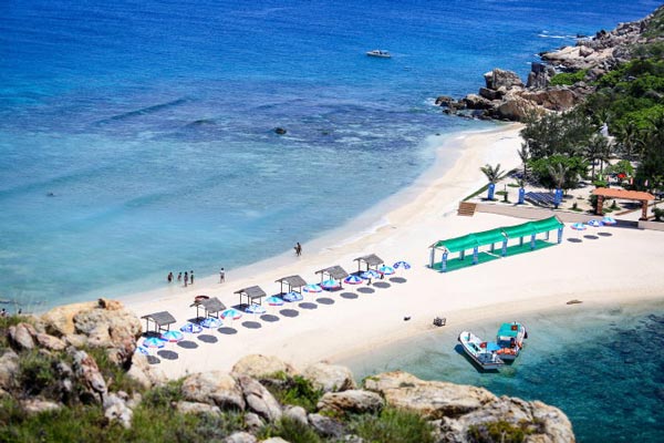 NHỮNG HÒN ĐẢO HOANG SƠ CỦA MIỀN BIỂN NHA TRANG SAY ĐẮM LÒNG KHÁCH DU LỊCH