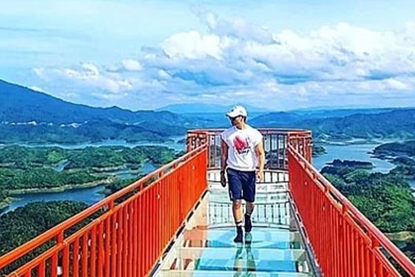 Cây cầu kính giữa đại ngàn Tây Nguyên