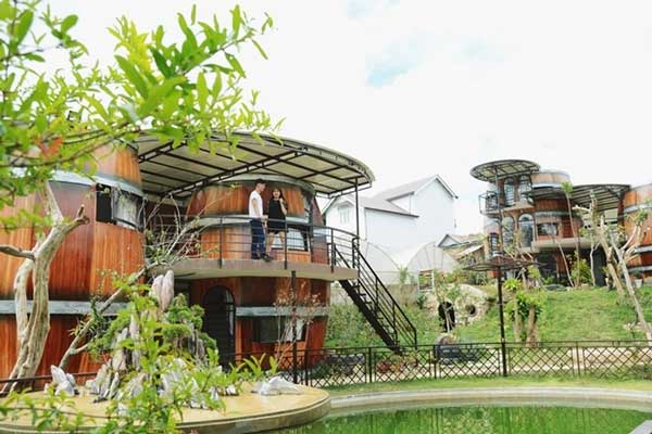 Độc đáo homestay hình thùng rượu ở Đà Lạt