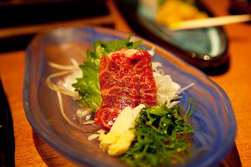 Độc đáo sashimi thịt ngựa cực bổ dưỡng