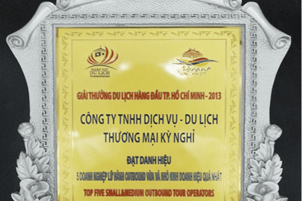 VACATION TRAVEL lọt Top 5 Doanh Nghiệp Lữ Hành Outbound Hiệu Quả Nhất 2013
