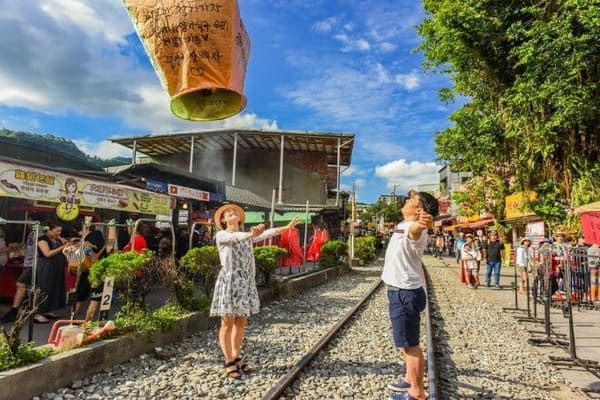 Tour Đài Loan 6N5Đ: Đài Bắc – Đài Trung – Cao Hùng | Tắm Khoáng & A Lý Sơn | Bay STARLUX 5★