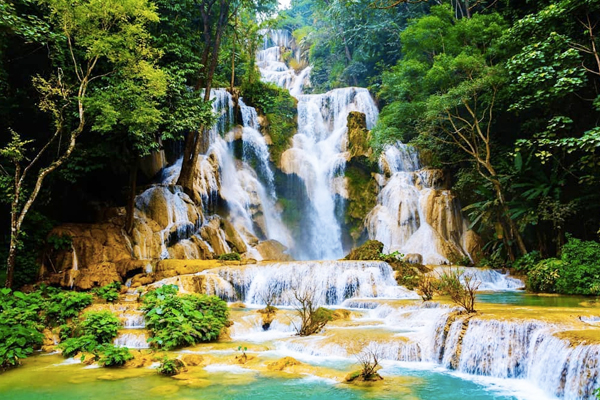 TOUR LAO