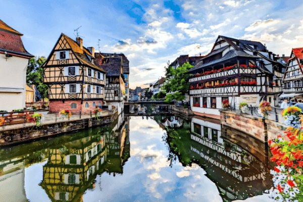 Tour Du Lịch Châu Âu 9 Ngày: Pháp – Bỉ – Hà Lan – Luxembourg – Thụy Sĩ – Đức | Vietnam Airlines Bay