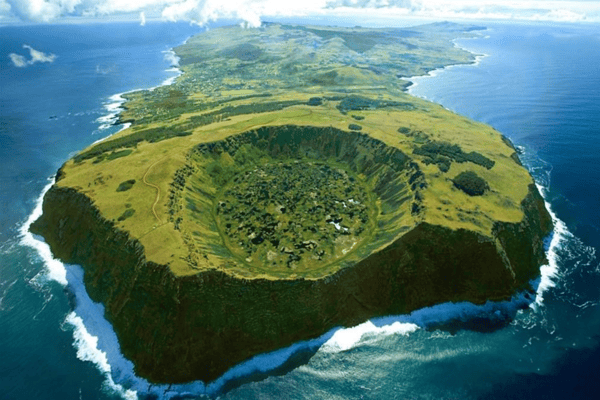 KHÁM PHÁ NAM MỸ ĐẶC BIỆT: HỒ TITICACA – CÁNH ĐỒNG MUỐI UYUNI – ĐẢO PHỤC SINH