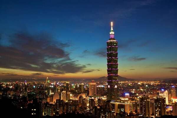 Tour Đài Loan 5N4Đ – Đài Trung, Cao Hùng, Đài Bắc | Tặng Suối Khoáng Nóng, Du Thuyền Nhật Nguyệt